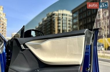 Лифтбек Tesla Model S 2018 в Киеве фото 23 Лифтбек Tesla Model S 2018 в Киеве