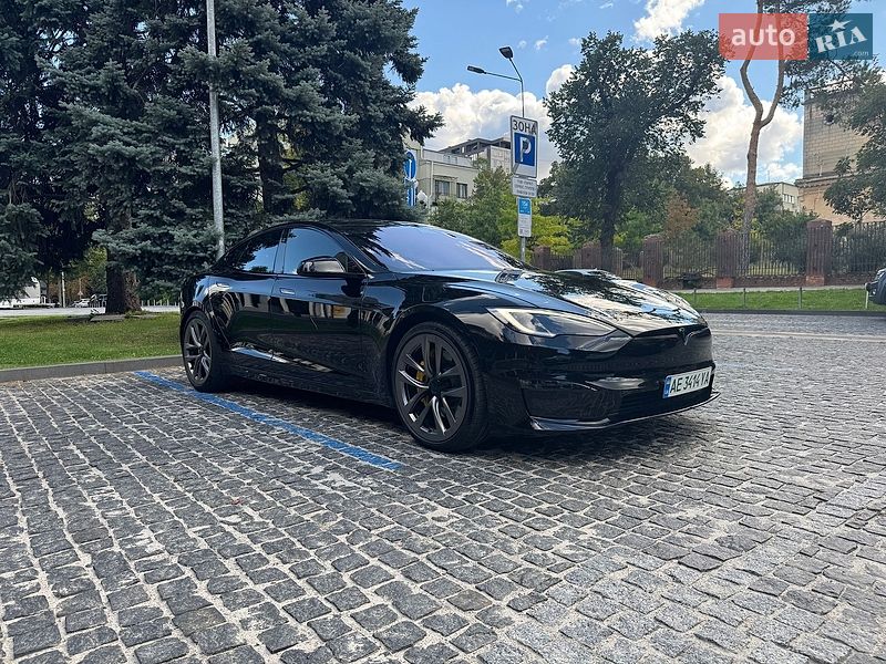Ліфтбек Tesla Model S 2022 в Дніпрі
