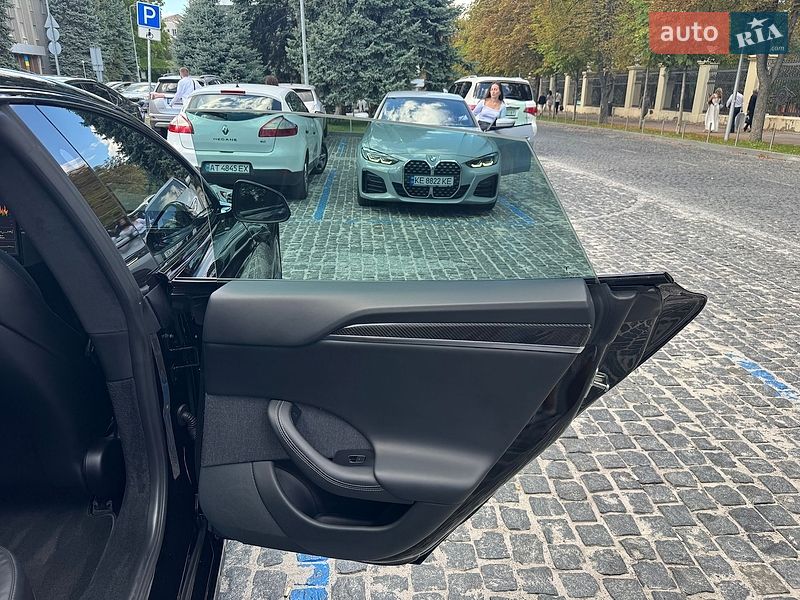 Ліфтбек Tesla Model S 2022 в Дніпрі