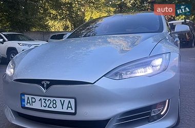 Ліфтбек Tesla Model S 2017 в Запоріжжі