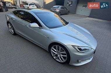 Лифтбек Tesla Model S 2017 в Запорожье Лифтбек Tesla Model S 2017 в Запорожье