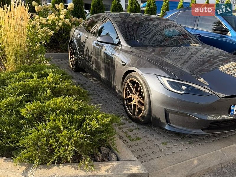 Лифтбек Tesla Model S 2022 в Киеве Лифтбек Tesla Model S 2022 в Киеве