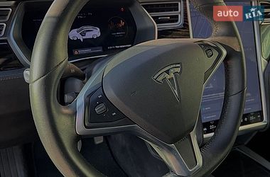Ліфтбек Tesla Model S 2016 в Смілі