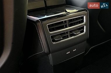 Ліфтбек Tesla Model S 2016 в Смілі