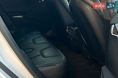 Ліфтбек Tesla Model S 2016 в Смілі