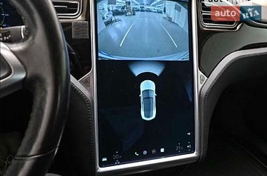Лифтбек Tesla Model S 2015 в Ровно