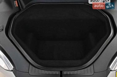 Лифтбек Tesla Model S 2015 в Ровно