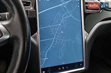 Лифтбек Tesla Model S 2015 в Ровно