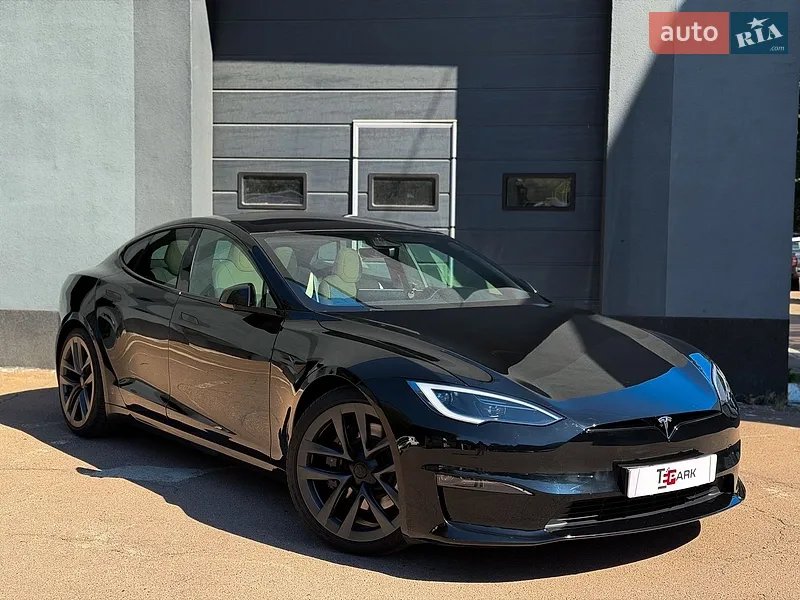 Tesla Model S 2024