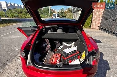 Лифтбек Tesla Model S 2018 в Житомире
