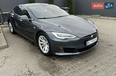 Ліфтбек Tesla Model S 2017 в Шептицькому