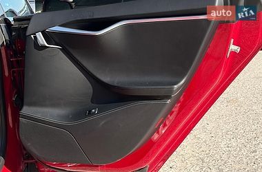 Ліфтбек Tesla Model S 2018 в Львові