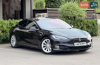 Лифтбек Tesla Model S 2017 в Стрые