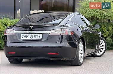 Лифтбек Tesla Model S 2017 в Стрые
