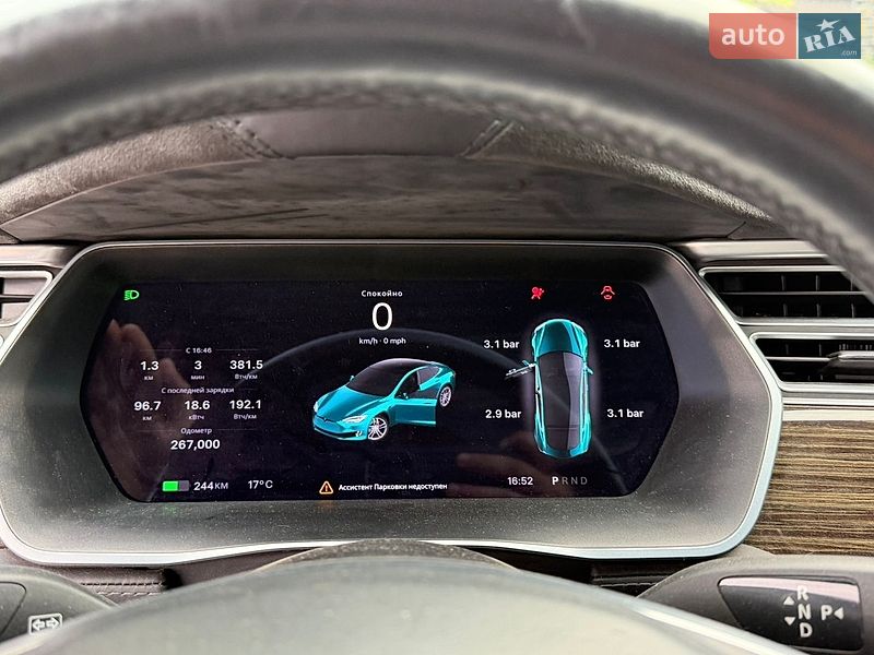 Лифтбек Tesla Model S 2017 в Стрые