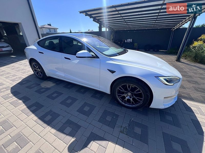 Ліфтбек Tesla Model S 2021 в Києві