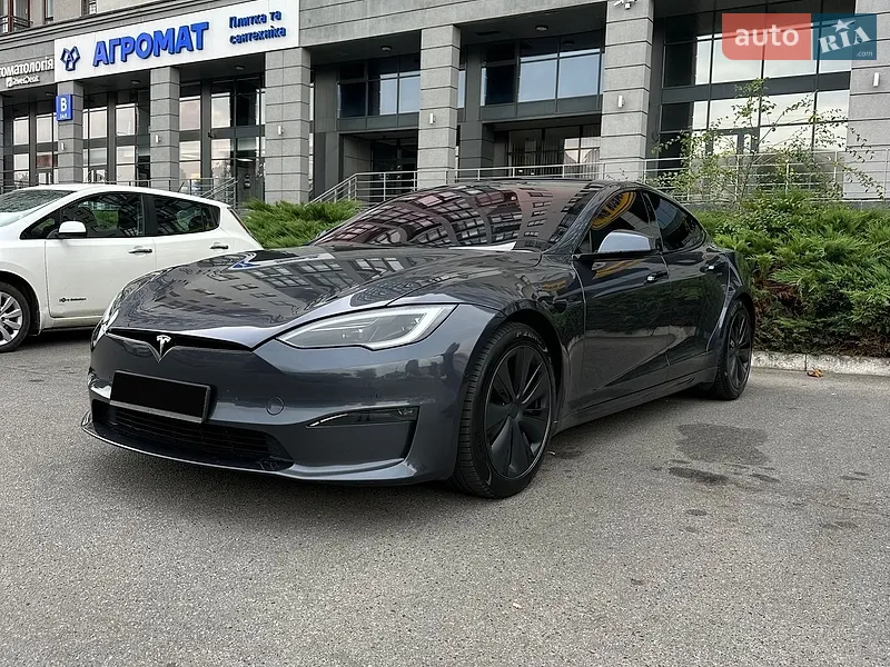 Tesla Model S 2022