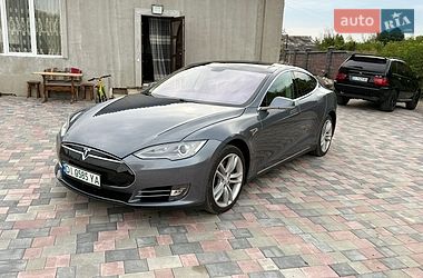 Ліфтбек Tesla Model S 2014 в Житомирі