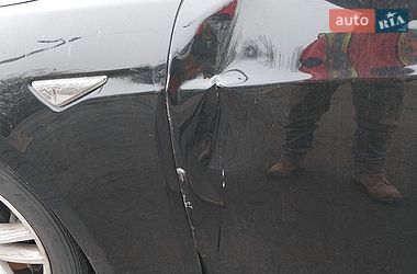 Ліфтбек Tesla Model S 2014 в Львові