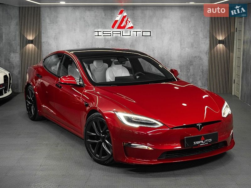 Tesla Model S 2021