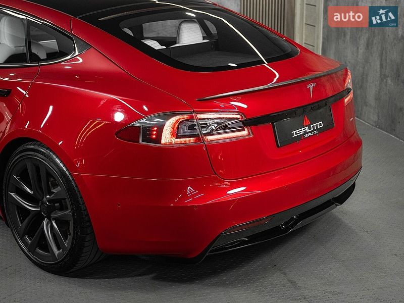 Ліфтбек Tesla Model S 2021 в Одесі