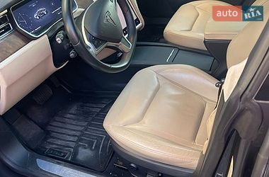 Ліфтбек Tesla Model S 2016 в Києві