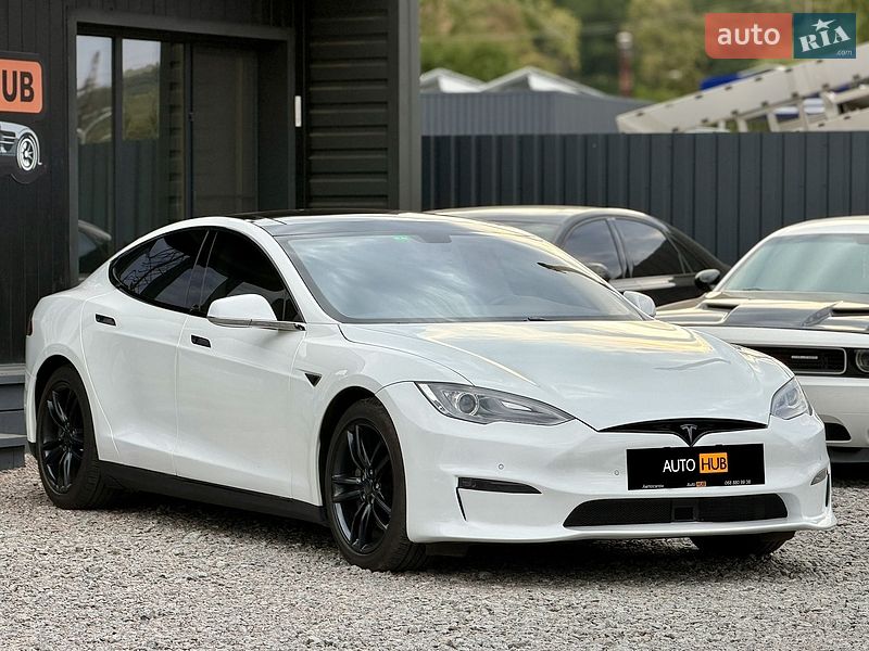 Tesla Model S 2013