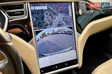 Ліфтбек Tesla Model S 2013 в Полтаві