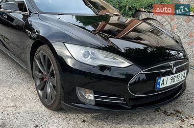 Лифтбек Tesla Model S 2014 в Обухове