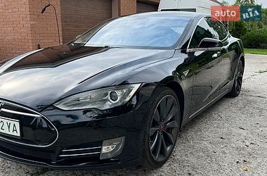Лифтбек Tesla Model S 2014 в Обухове