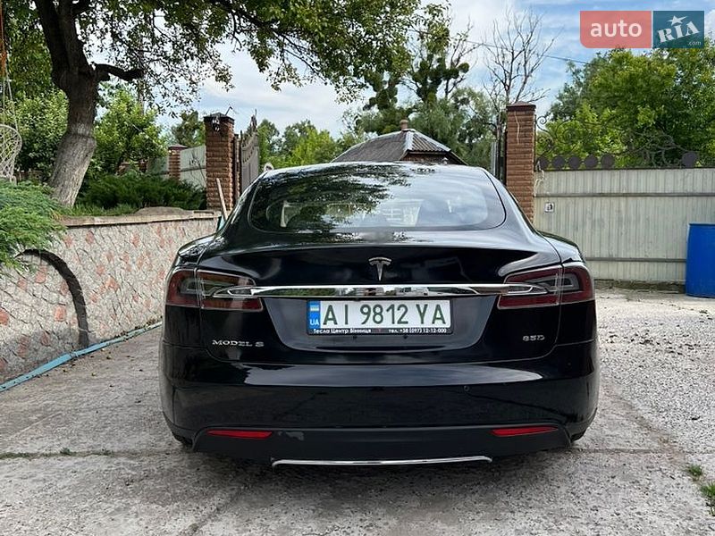 Лифтбек Tesla Model S 2014 в Обухове