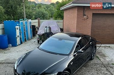 Лифтбек Tesla Model S 2014 в Обухове