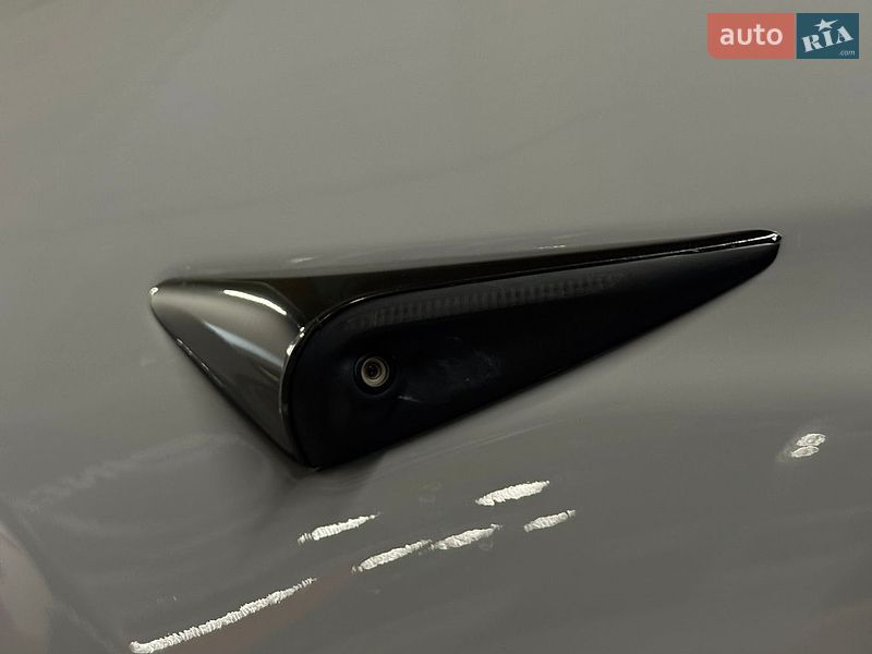Ліфтбек Tesla Model S 2021 в Києві