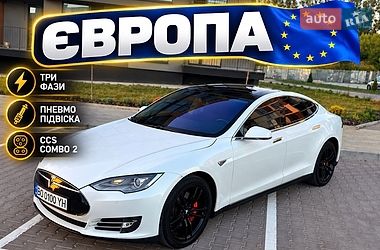 Лифтбек Tesla Model S 2014 в Тернополе