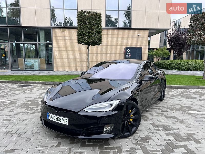 Tesla Model S 2017