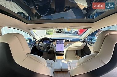 Лифтбек Tesla Model S 2018 в Виннице