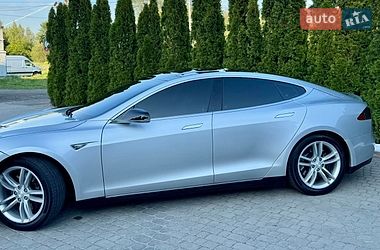 Лифтбек Tesla Model S 2013 в Трускавце