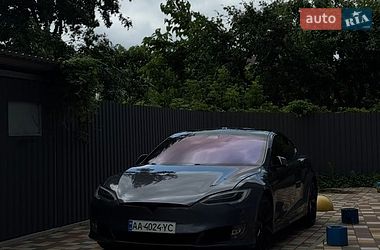 Ліфтбек Tesla Model S 2018 в Києві