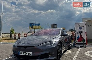 Ліфтбек Tesla Model S 2018 в Києві