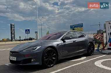 Ліфтбек Tesla Model S 2018 в Києві
