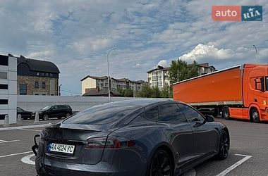 Ліфтбек Tesla Model S 2018 в Києві