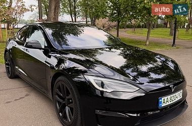 Лифтбек Tesla Model S 2022 в Киеве