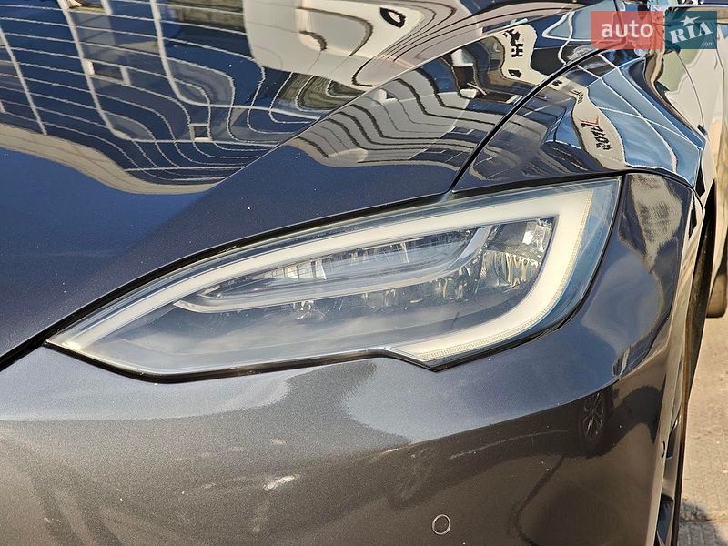 Лифтбек Tesla Model S 2018 в Харькове фото 14 Лифтбек Tesla Model S 2018 в Харькове