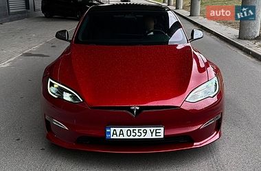 Лифтбек Tesla Model S 2024 в Киеве