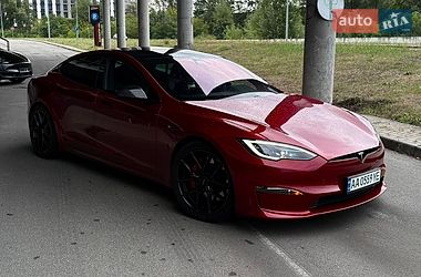 Лифтбек Tesla Model S 2024 в Киеве