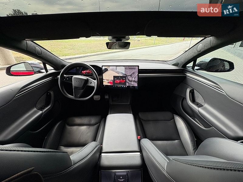Лифтбек Tesla Model S 2024 в Киеве