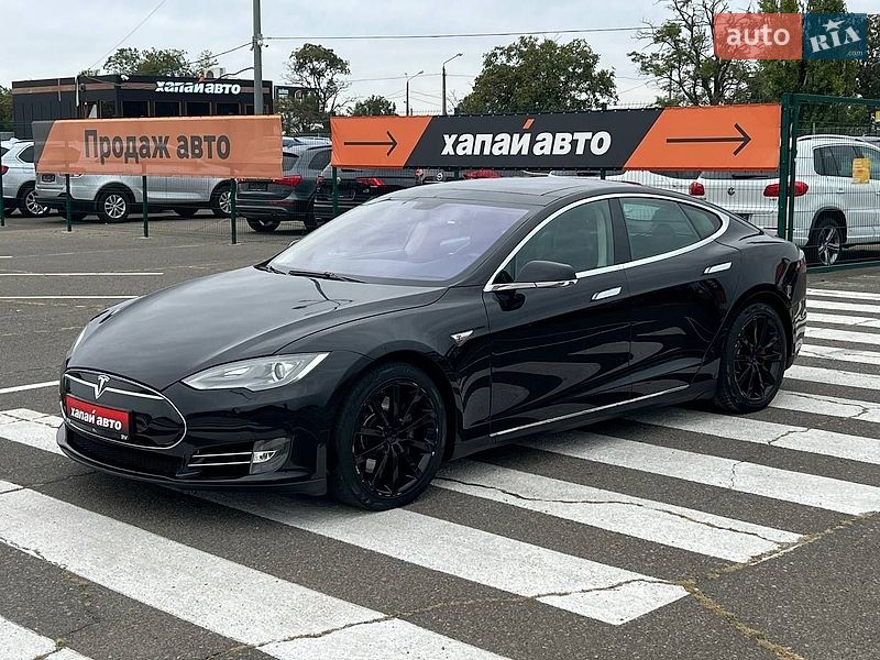 Ліфтбек Tesla Model S 2014 в Одесі