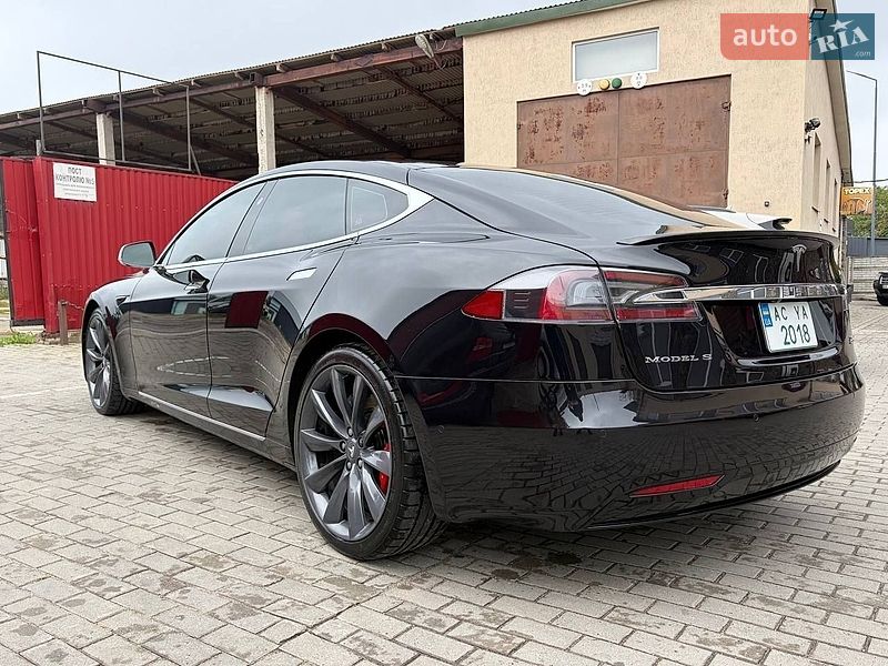 Лифтбек Tesla Model S 2016 в Владимире фото 14 Лифтбек Tesla Model S 2016 в Владимире
