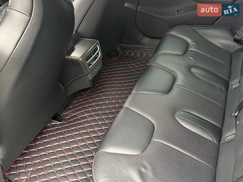 Лифтбек Tesla Model S 2016 в Владимире фото 19 Лифтбек Tesla Model S 2016 в Владимире