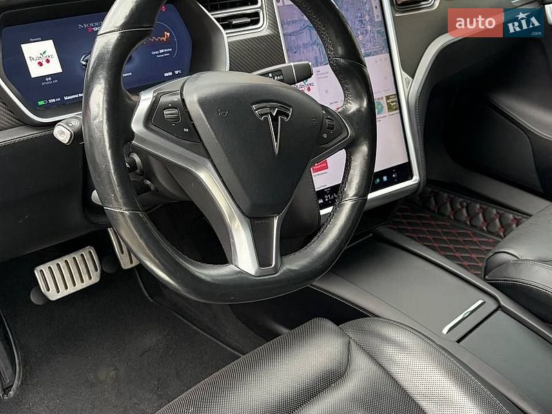 Лифтбек Tesla Model S 2016 в Владимире фото 18 Лифтбек Tesla Model S 2016 в Владимире